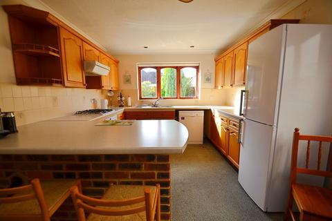 53 Chander Close, Ferndown, BH22 8DW
