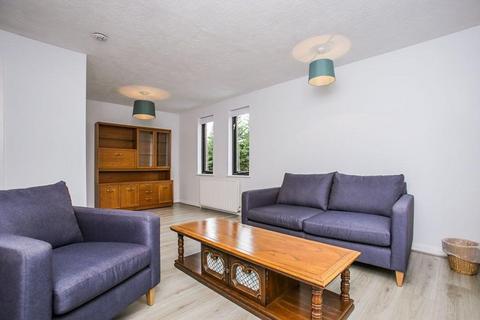 1 bedroom apartment to rent - Croydon Road, Reigate