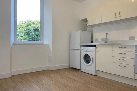 2 bedroom flat to rent - Menzies Road, Aberdeen AB11