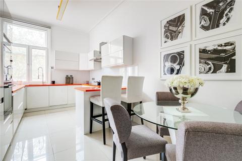 4 bedroom flat for sale, Queen's Gate, London