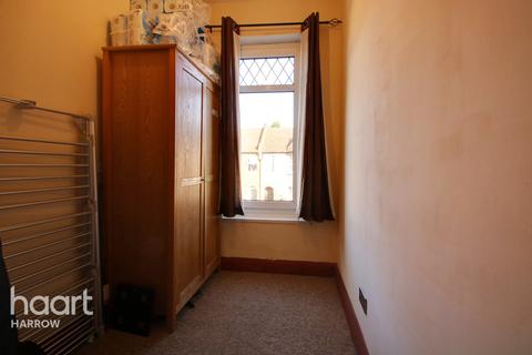 73 Rosslyn Crescent, Harrow, HA1 2SA