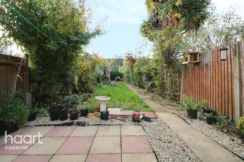 73 Rosslyn Crescent, Harrow, HA1 2SA