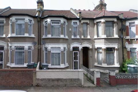 385 Strone Road, London, E12 6TW