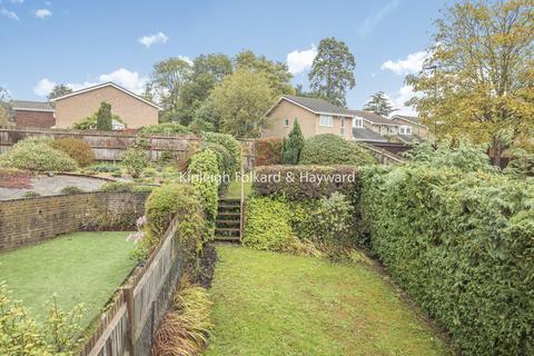 2 Sheridan Crescent, Chislehurst, BR7 5RZ