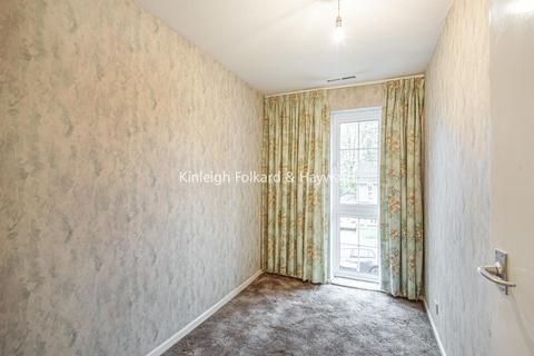 2 Sheridan Crescent, Chislehurst, BR7 5RZ
