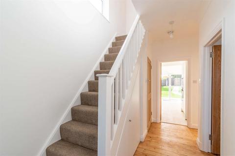 107 Green Lane, Chislehurst, BR7 6AT
