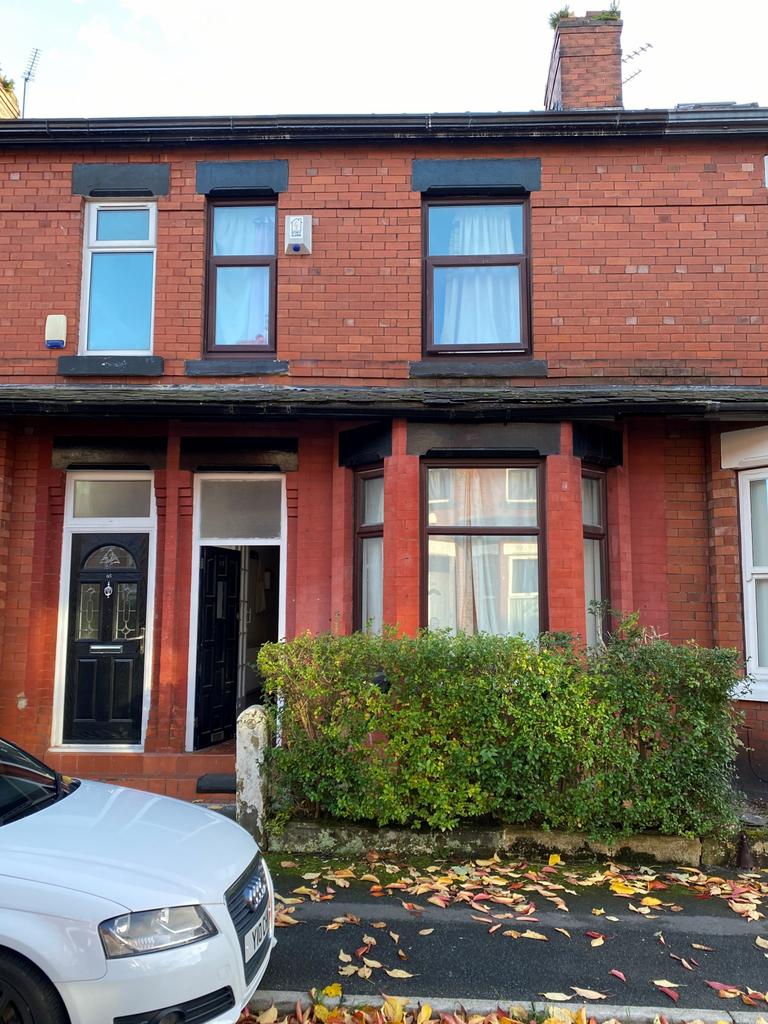 Lucrative 5 Bedroom House To Let