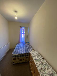 5 bedroom terraced house to rent, Manchester , M14