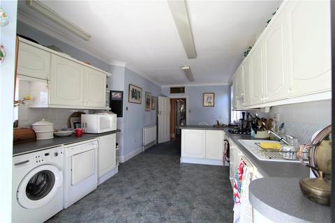 8 Tudor Way, London, W3 9AG