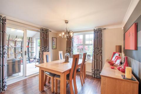 8 Beaufont Gardens, Bawtry, Doncaster, DN10 6RT