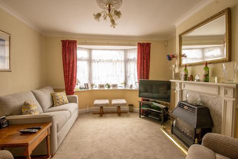 288 Bedfont Lane, Feltham, TW14 9NU