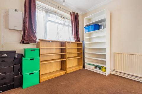 30 Dockwell Close, Feltham, TW14 0QA