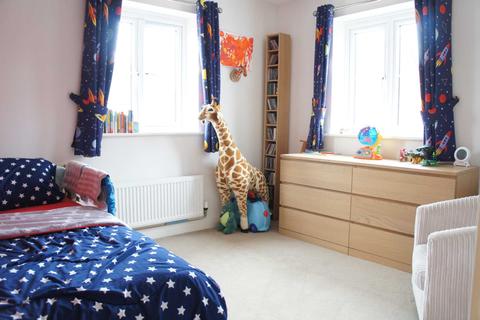 18 Caber Walk, Bedford, MK40 4TG