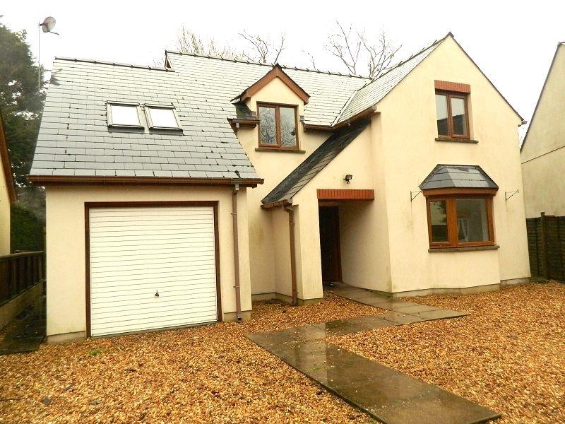 4 Woodside Grove, Pembroke SA71 4QY 4 bed detached house £239,999