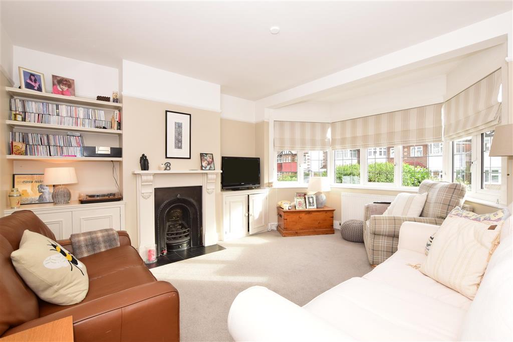 Elmcroft Avenue, Wanstead 3 bed end of terrace house £800,000