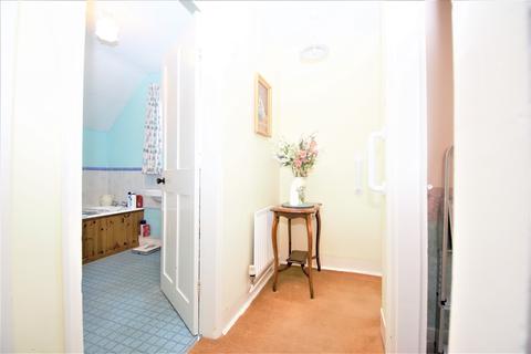 27 Bittles Green, Motcombe, Shaftesbury, SP7 9NX