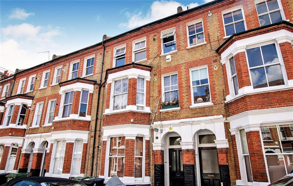 24 Rita Road, Vauxhall, South Lambeth, London, SW8 1JU 3 bed flat £725,000