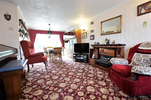 93 Shipton Road, Scunthorpe, DN16 3HJ
