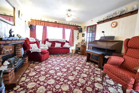 93 Shipton Road, Scunthorpe, DN16 3HJ