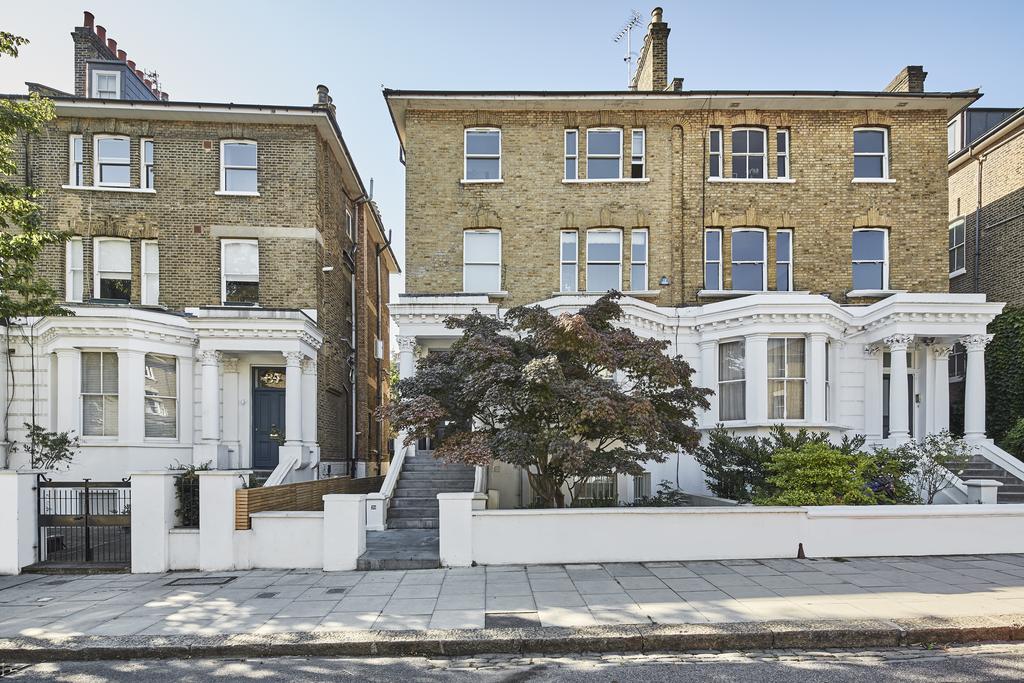 King Henrys Road (36).jpg