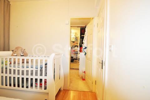 1 bedroom apartment to rent, Court Road, London, SE9