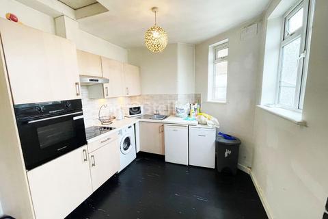 1 bedroom apartment to rent, Court Road, London, SE9