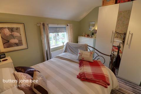 13 Betchton Road, Malkins Bank, Sandbach, CW11 4XN