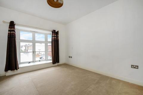 35 Dagmar Road, Kingston Upon Thames, KT2 6DP