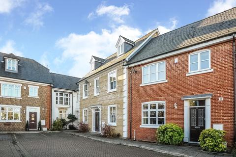 35 Dagmar Road, Kingston Upon Thames, KT2 6DP