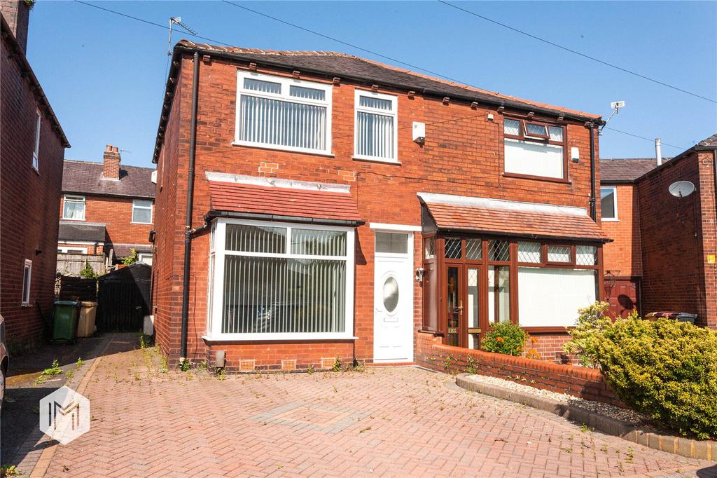 Shelbourne Avenue, Bolton, BL1 3 bed semidetached house £140,000