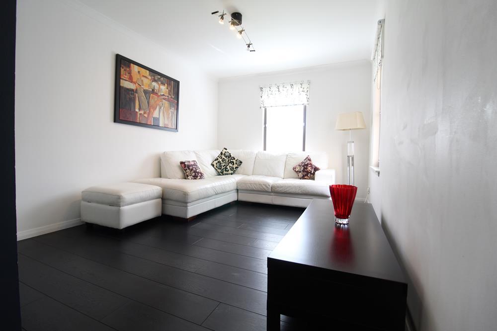 Headland Court, Aberdeen, AB10 7HZ 1 bed flat to rent £580 pcm (£134 pw)