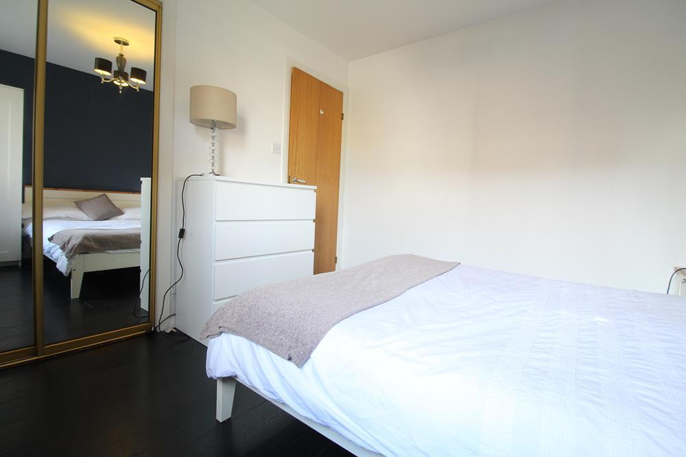 Bedroom alt