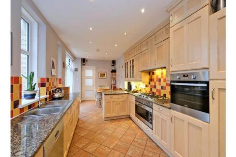 5 bedroom terraced house to rent, Beaconsfield Place, Aberdeen, AB15