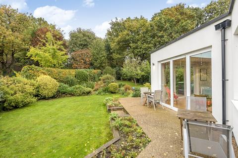35 Wingfield Road, Kingston Upon Thames, KT2 5LR