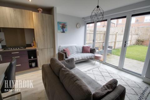 24 Brattice Way, Mapplewell, Barnsley, S75 6GX