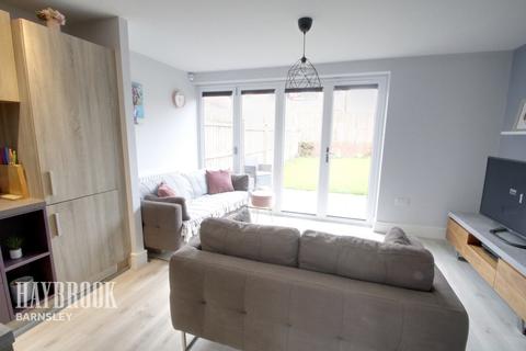 24 Brattice Way, Mapplewell, Barnsley, S75 6GX