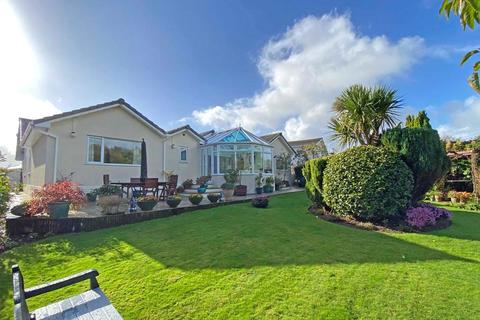 35 Fairway, Carlyon Bay, St Austell, PL25 3QF