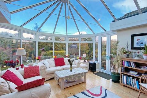 35 Fairway, Carlyon Bay, St Austell, PL25 3QF