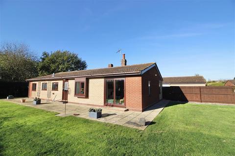 2 Findley Close, Stutton, Ipswich, IP9 2TL