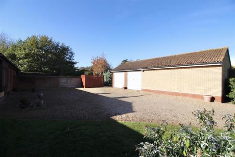 2 Findley Close, Stutton, Ipswich, IP9 2TL