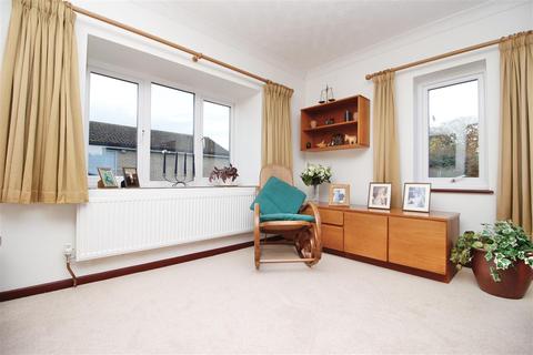 2 Findley Close, Stutton, Ipswich, IP9 2TL