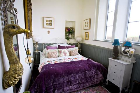 2 bedroom detached house for sale, Shebbear, Beaworthy, North Devon, EX21