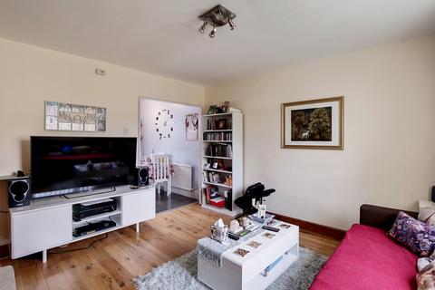 11 Reed Close, London, SE12 8UD