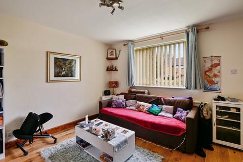 11 Reed Close, London, SE12 8UD