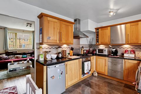 11 Reed Close, London, SE12 8UD