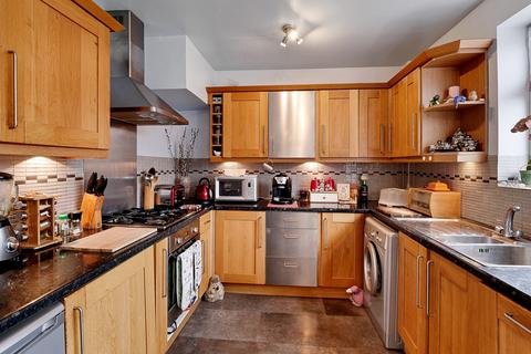 11 Reed Close, London, SE12 8UD