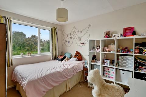 11 Reed Close, London, SE12 8UD
