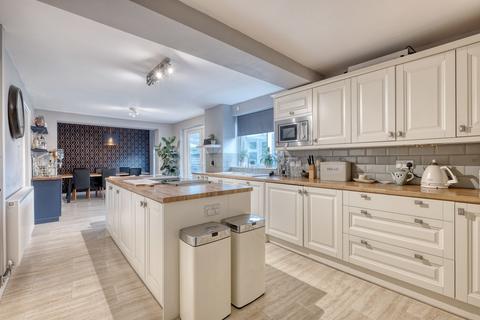 100 Atcham Close, Redditch, B98 0NZ
