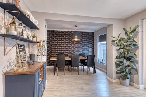 100 Atcham Close, Redditch, B98 0NZ