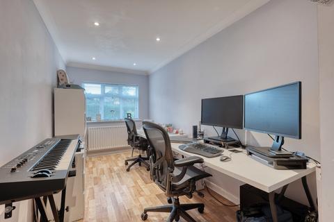 100 Atcham Close, Redditch, B98 0NZ